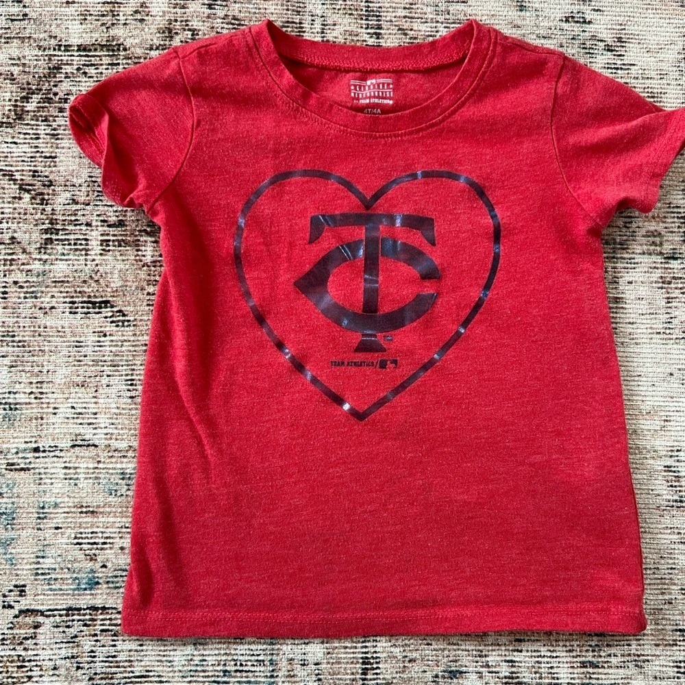 Genuine Merchandise toddler girls red MN Twins tee 4t